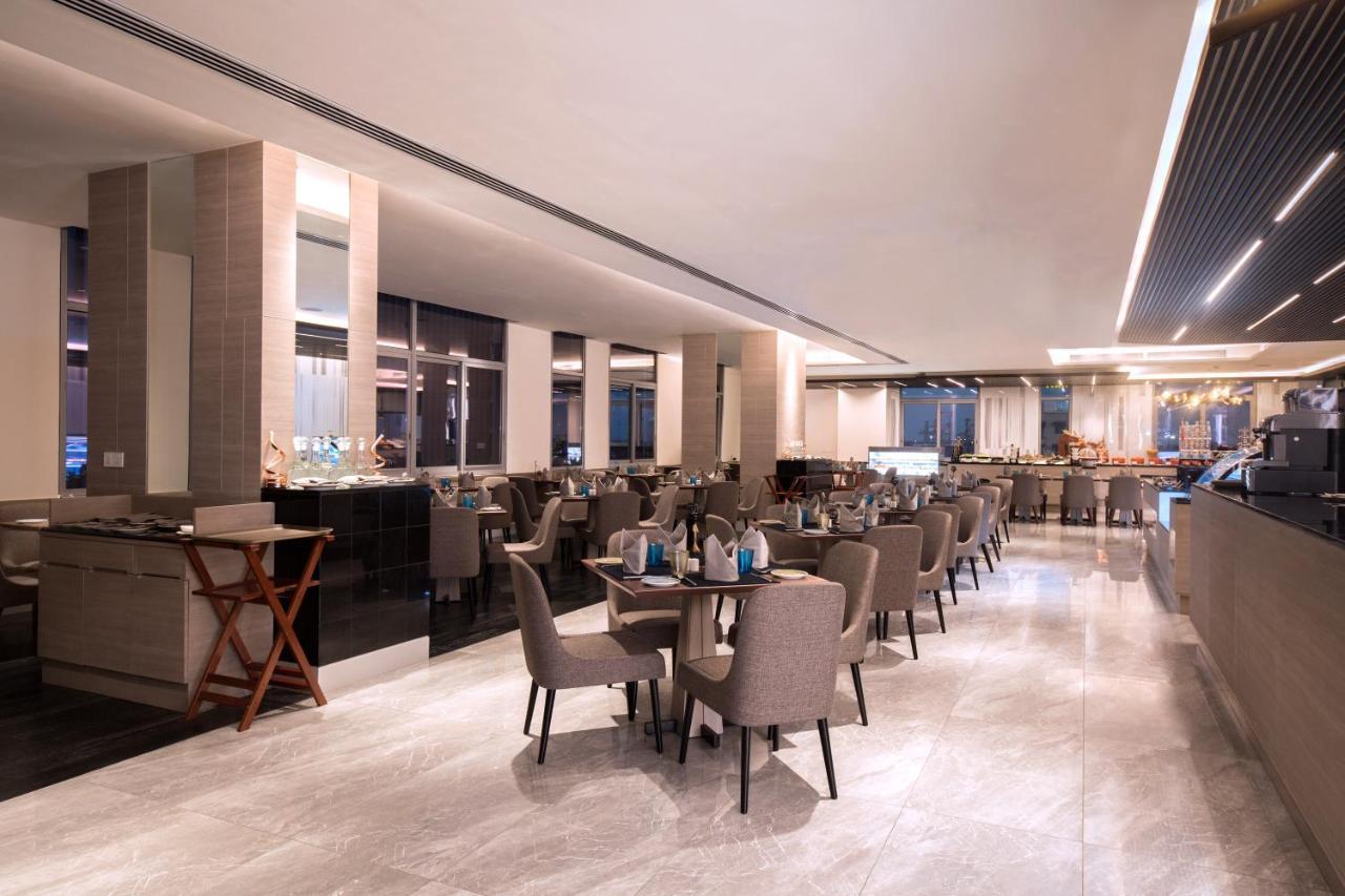 Zealax Hotel & Residence Γιανγκόν Εξωτερικό φωτογραφία
