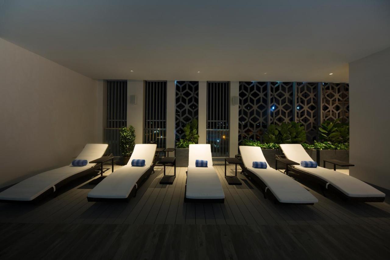 Zealax Hotel & Residence Γιανγκόν Εξωτερικό φωτογραφία