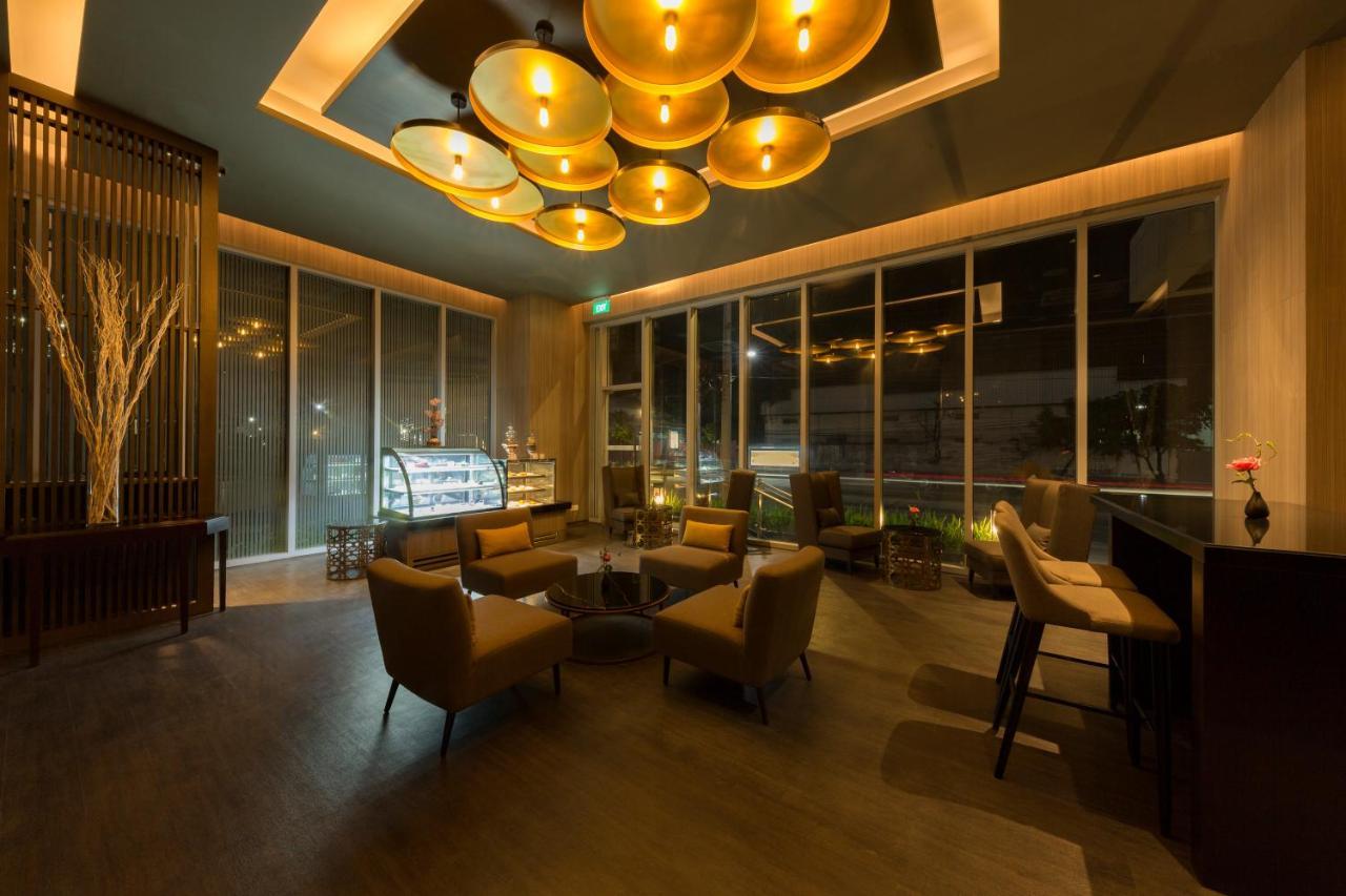 Zealax Hotel & Residence Γιανγκόν Εξωτερικό φωτογραφία