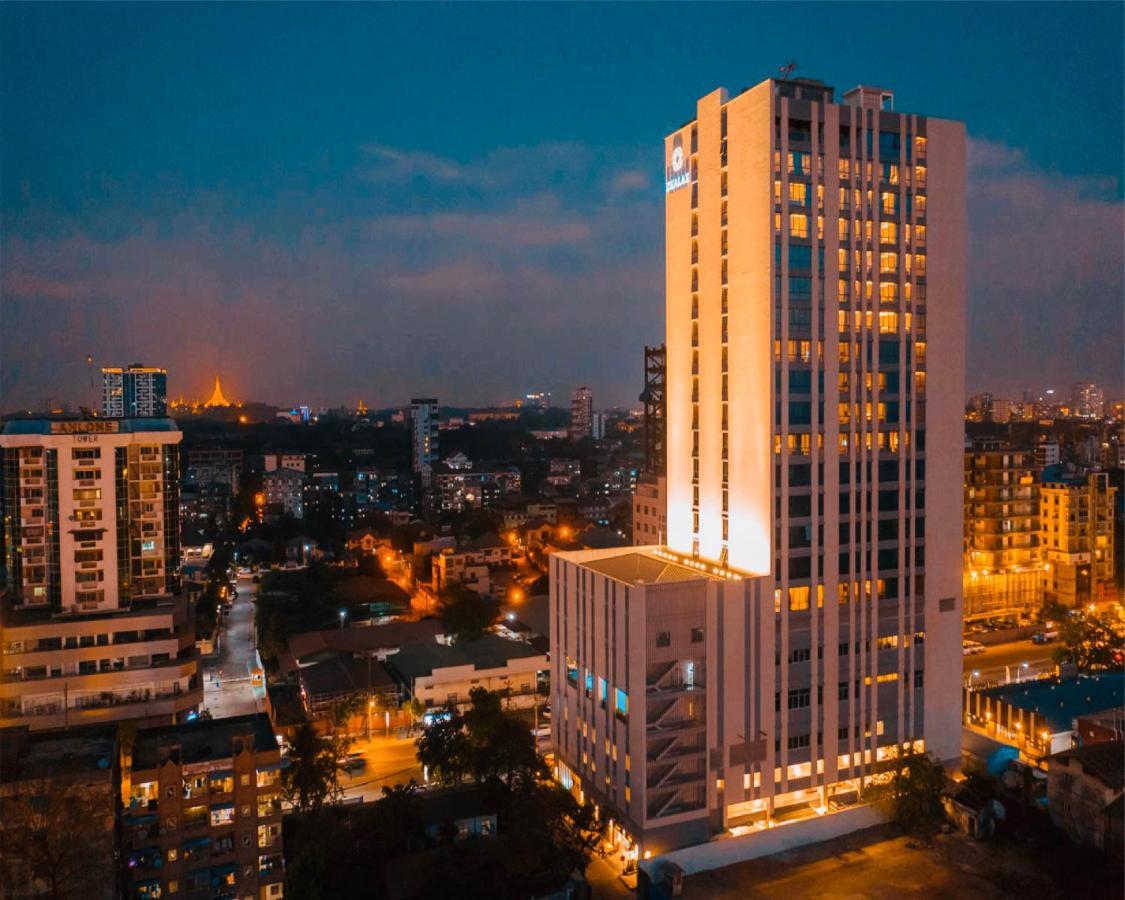 Zealax Hotel & Residence Γιανγκόν Εξωτερικό φωτογραφία