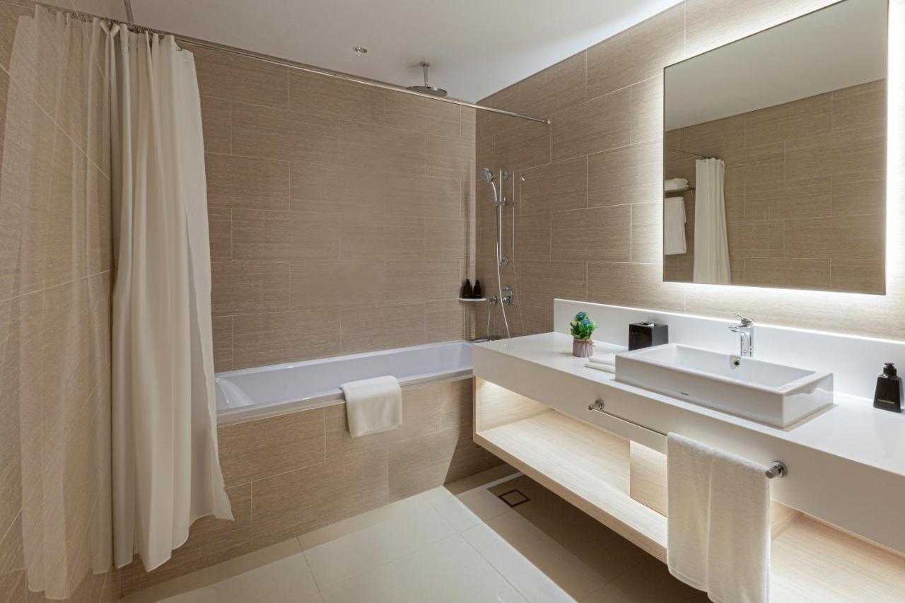 Zealax Hotel & Residence Γιανγκόν Εξωτερικό φωτογραφία